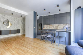 Luxury apartment at heart of Paris